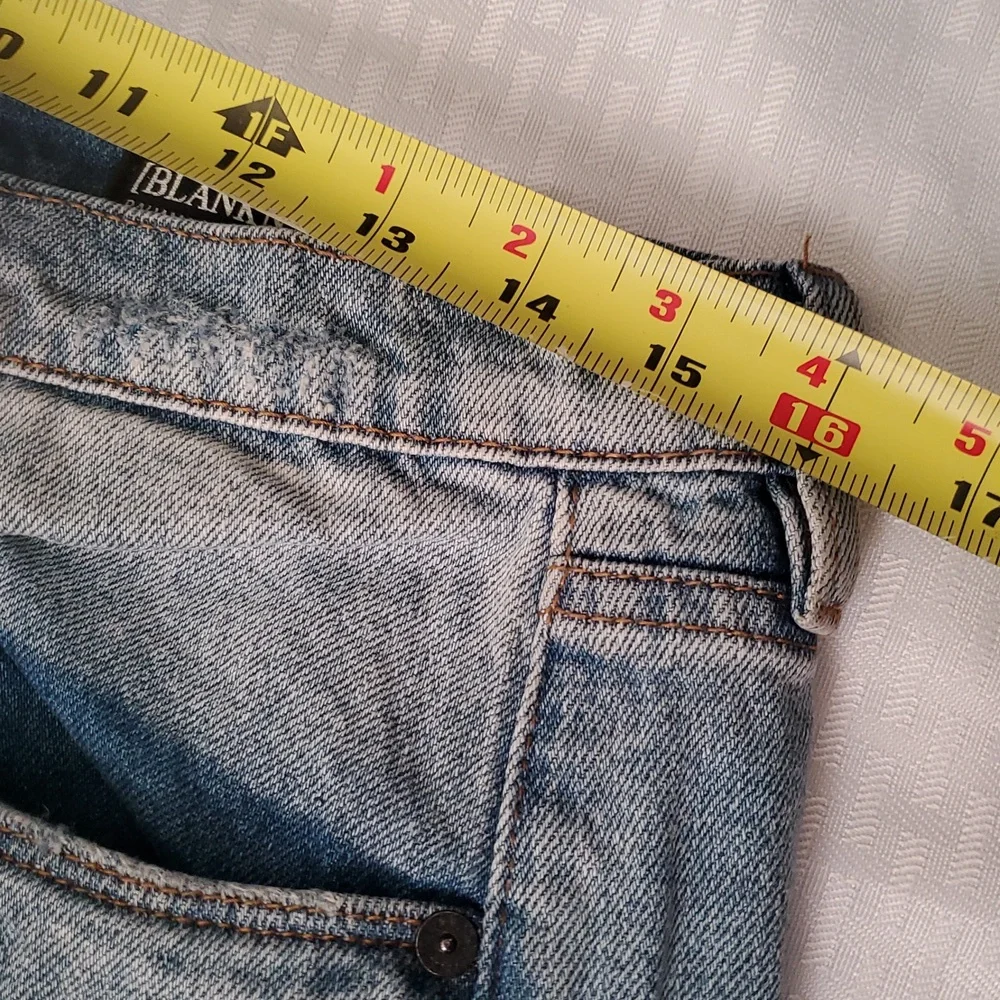 Blank NYC Bahama Mama jean short size 30 - Picture 6 of 14